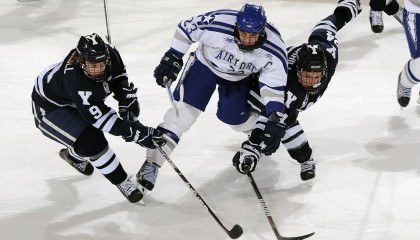 九游娱乐官方平台-史上最“爆炸”的入球瞬间，点燃球迷激情，爆炸的篮球